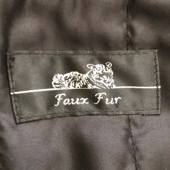 June, by June Ambrose extra large faux fur leopard print vest. - Picture 7 of 13